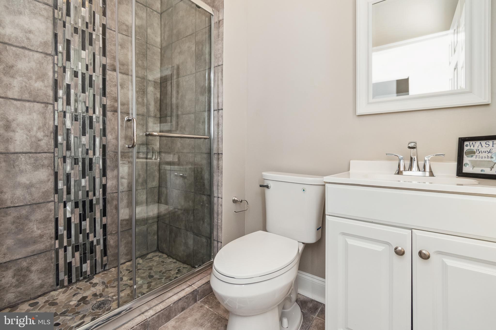 MIDDLE EAST - Residential Lease