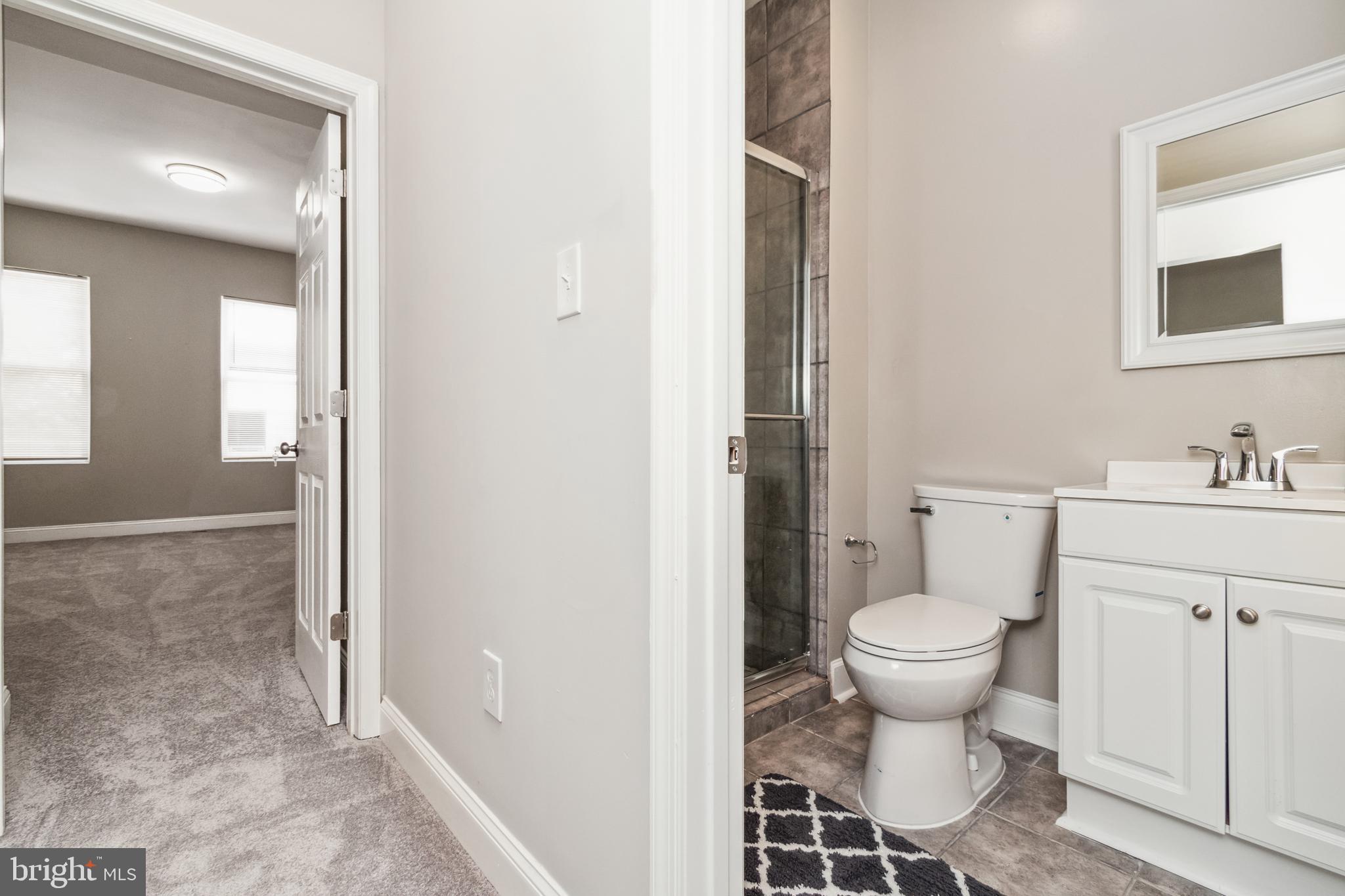 MIDDLE EAST - Residential Lease