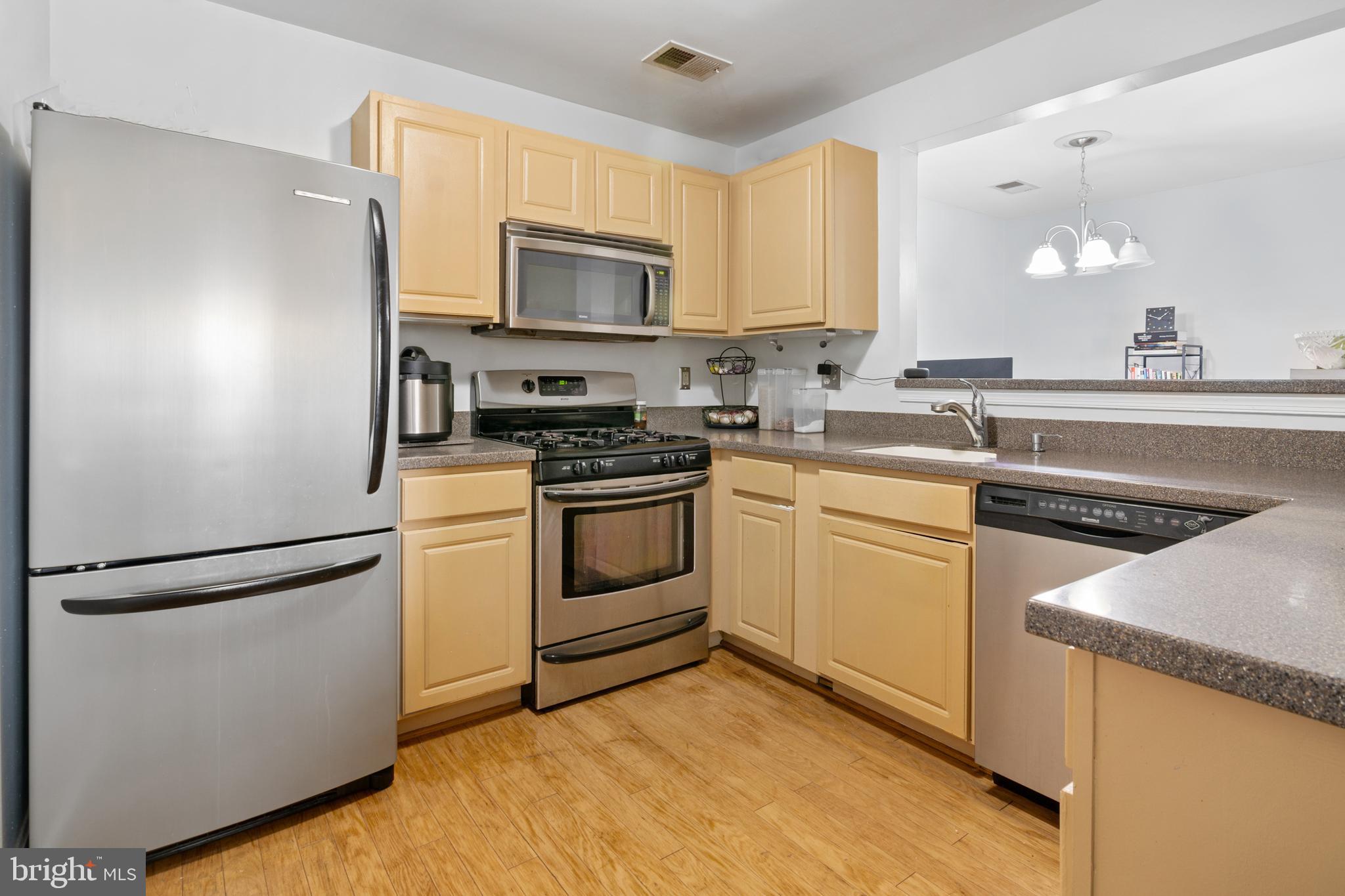 STONERIDGE CONDOMINIUMS - Residential