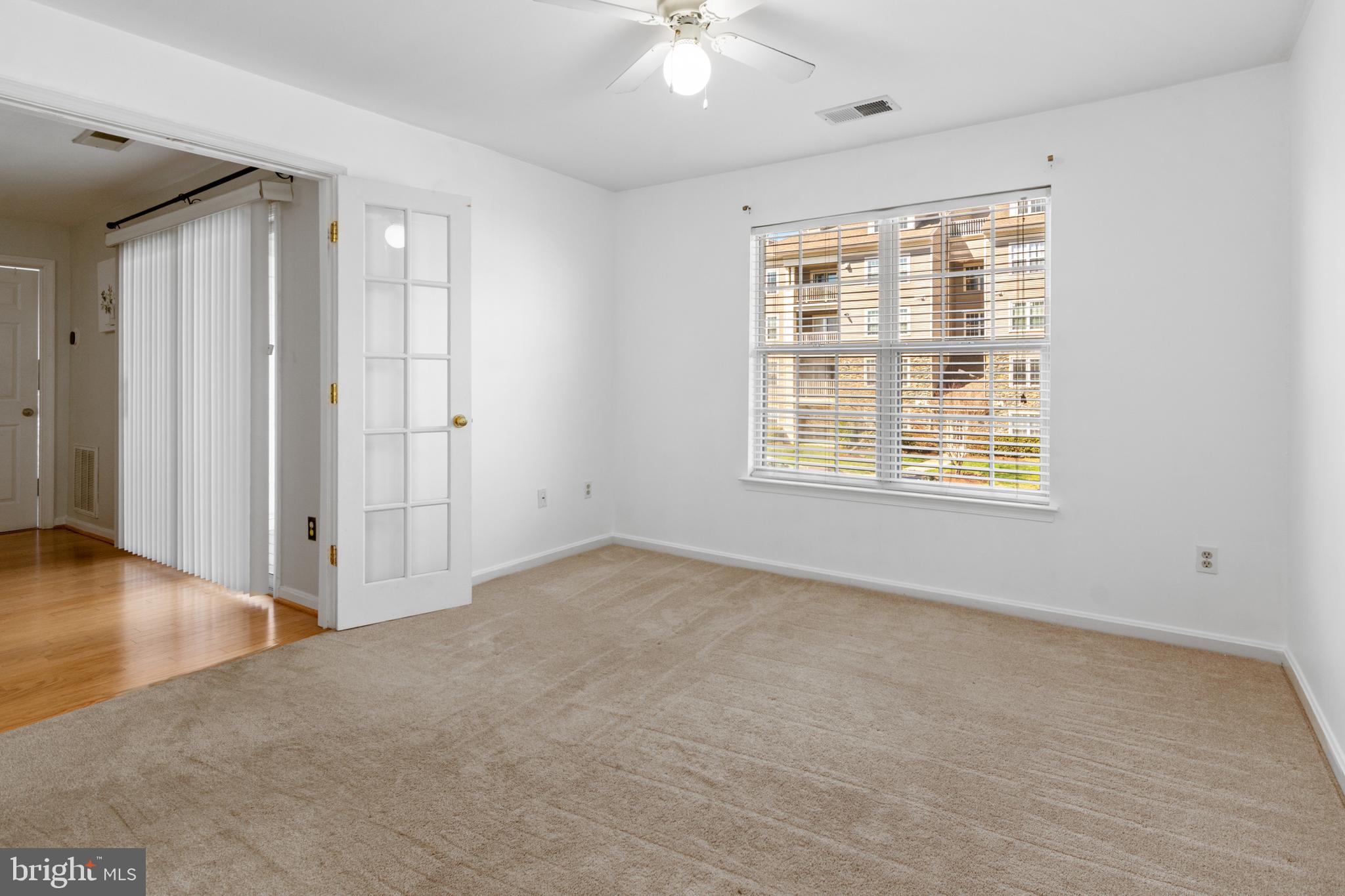 STONERIDGE CONDOMINIUMS - Residential