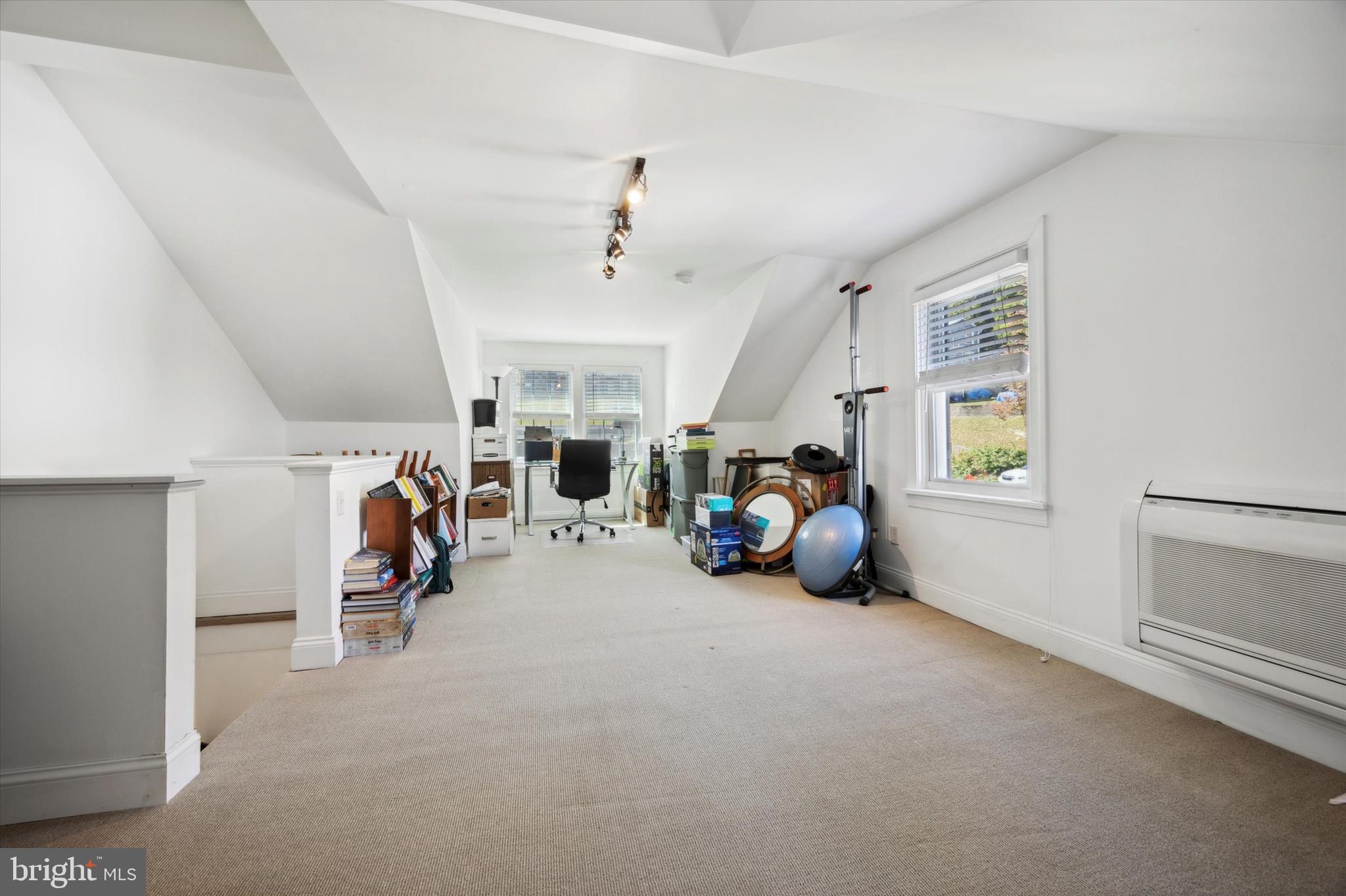 CONSHOHOCKEN - Residential