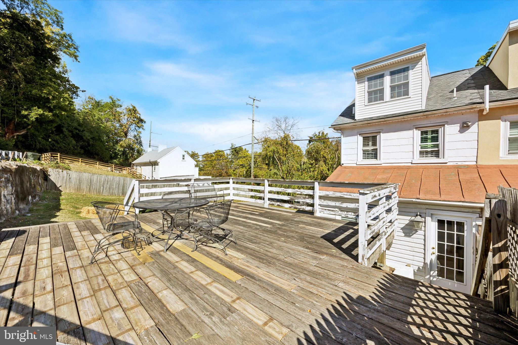 CONSHOHOCKEN - Residential