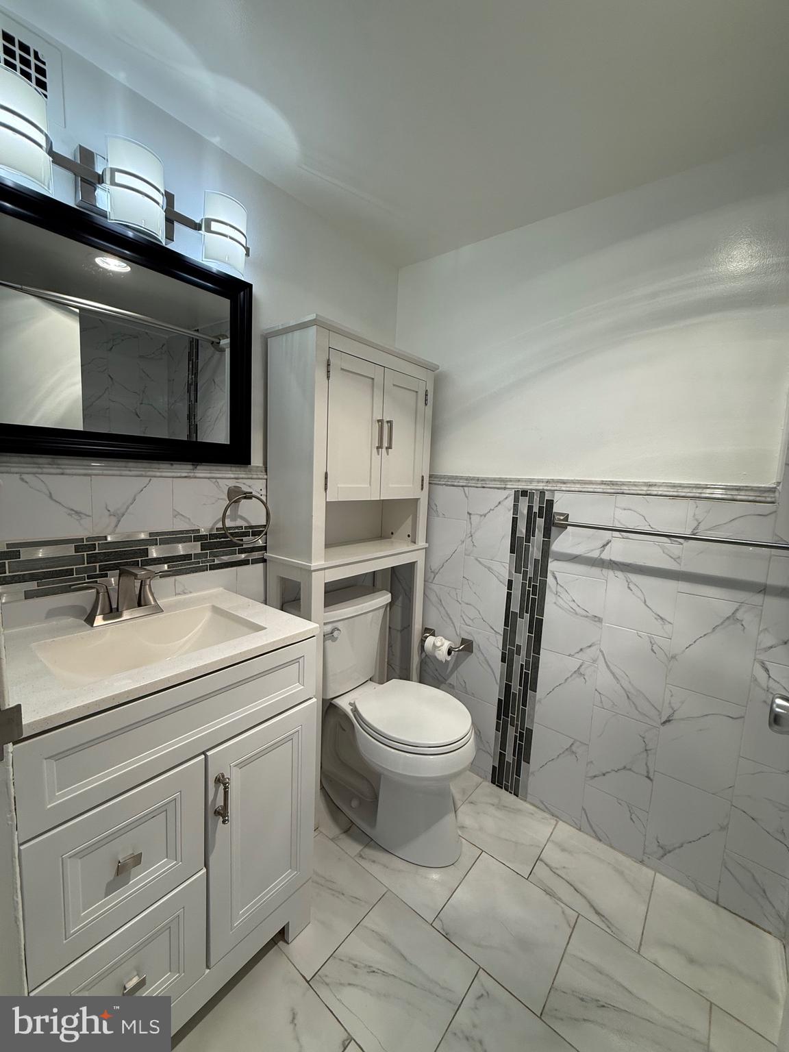 ELKINS PARK HOUSE - Residential