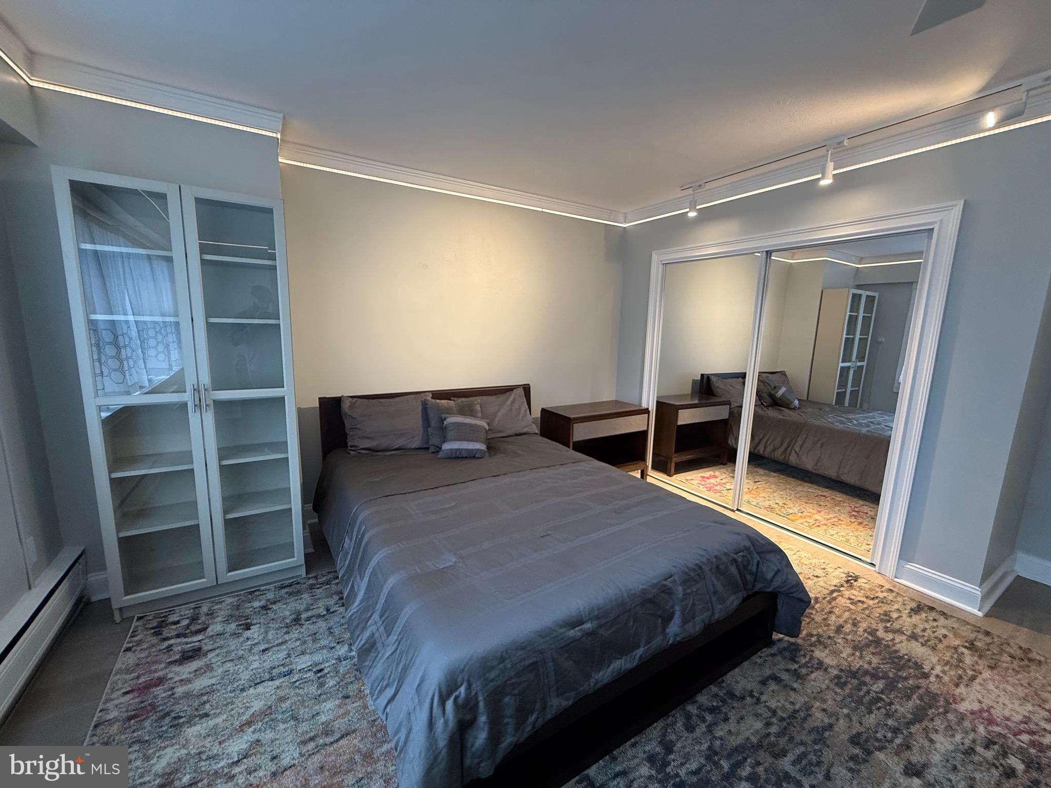 ELKINS PARK HOUSE - Residential