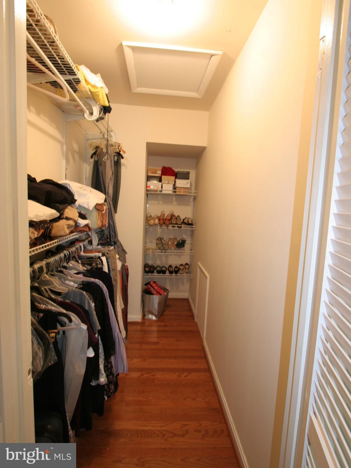 BRIGHTON WEST - Residential