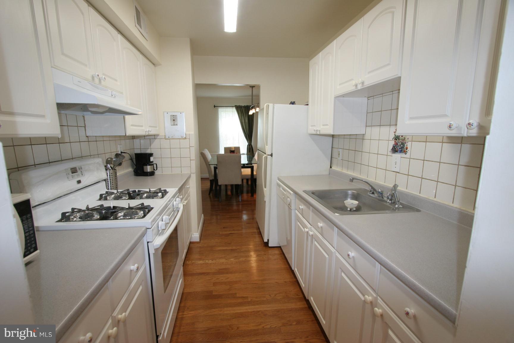 BRIGHTON WEST - Residential