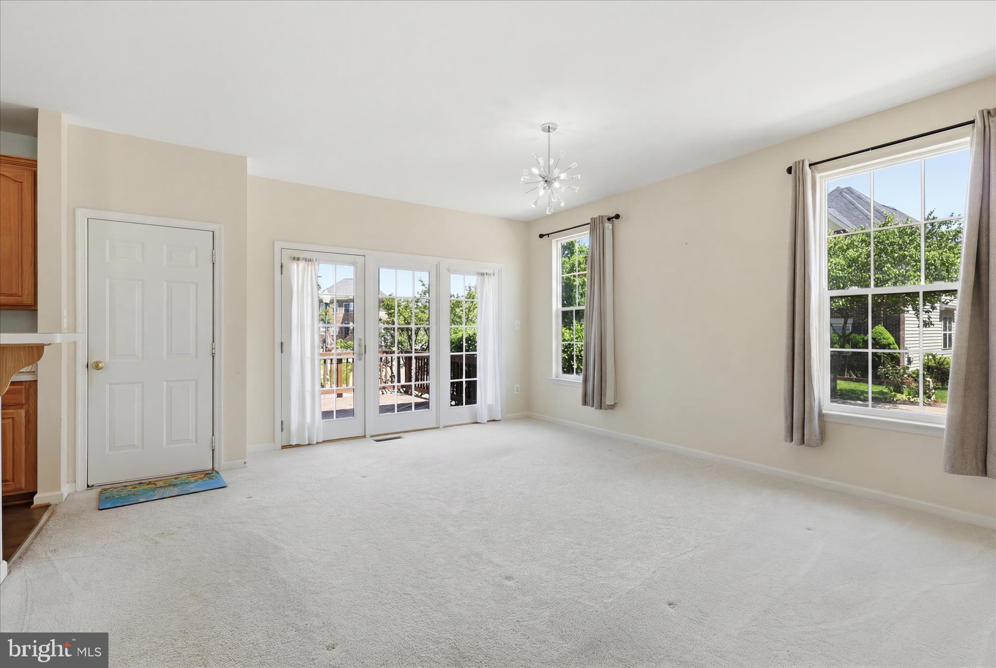 SUMNER LAKE - Residential