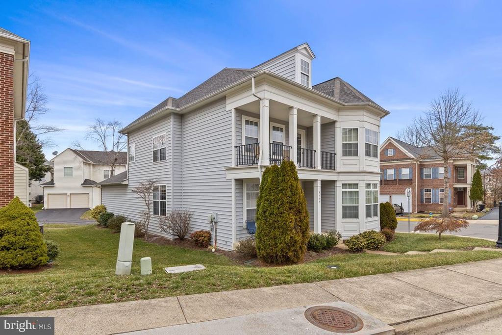 Photo of 9477 Bankhead Drive, MANASSAS, VA 20110 (MLS # VAMN2010872)