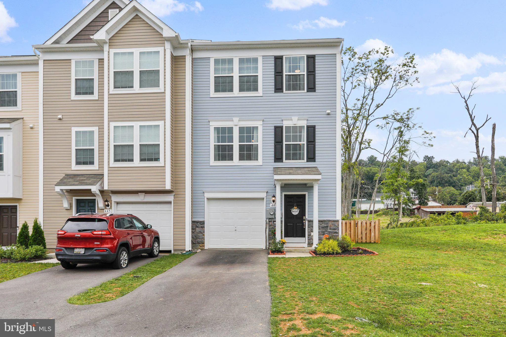 449 Rumbling Rock, Hedgesville, WV 25427