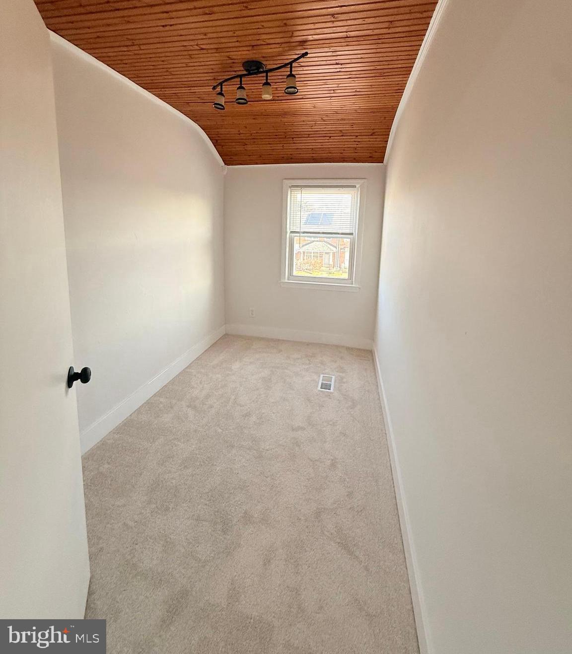 MIDDLESEX - Residential