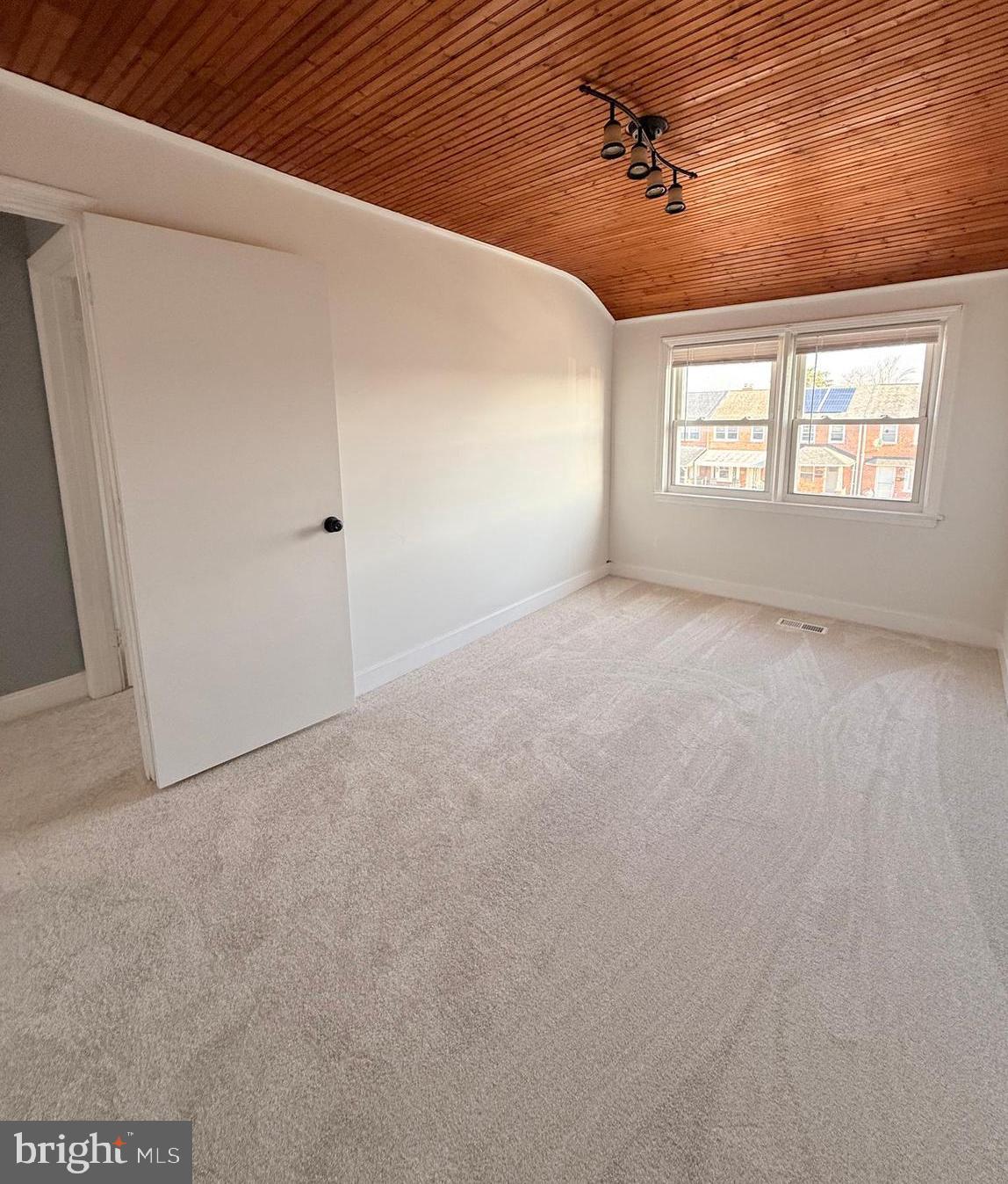 MIDDLESEX - Residential