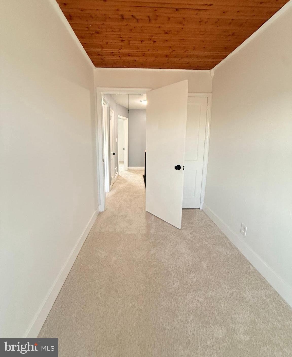 MIDDLESEX - Residential