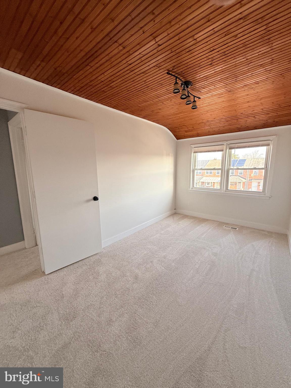 MIDDLESEX - Residential