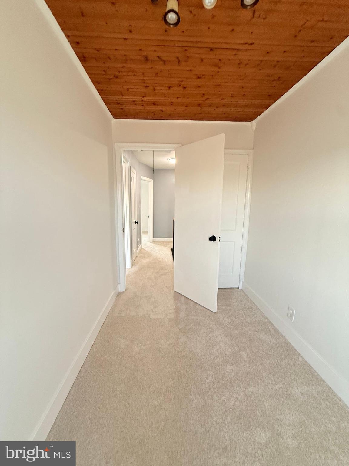 MIDDLESEX - Residential