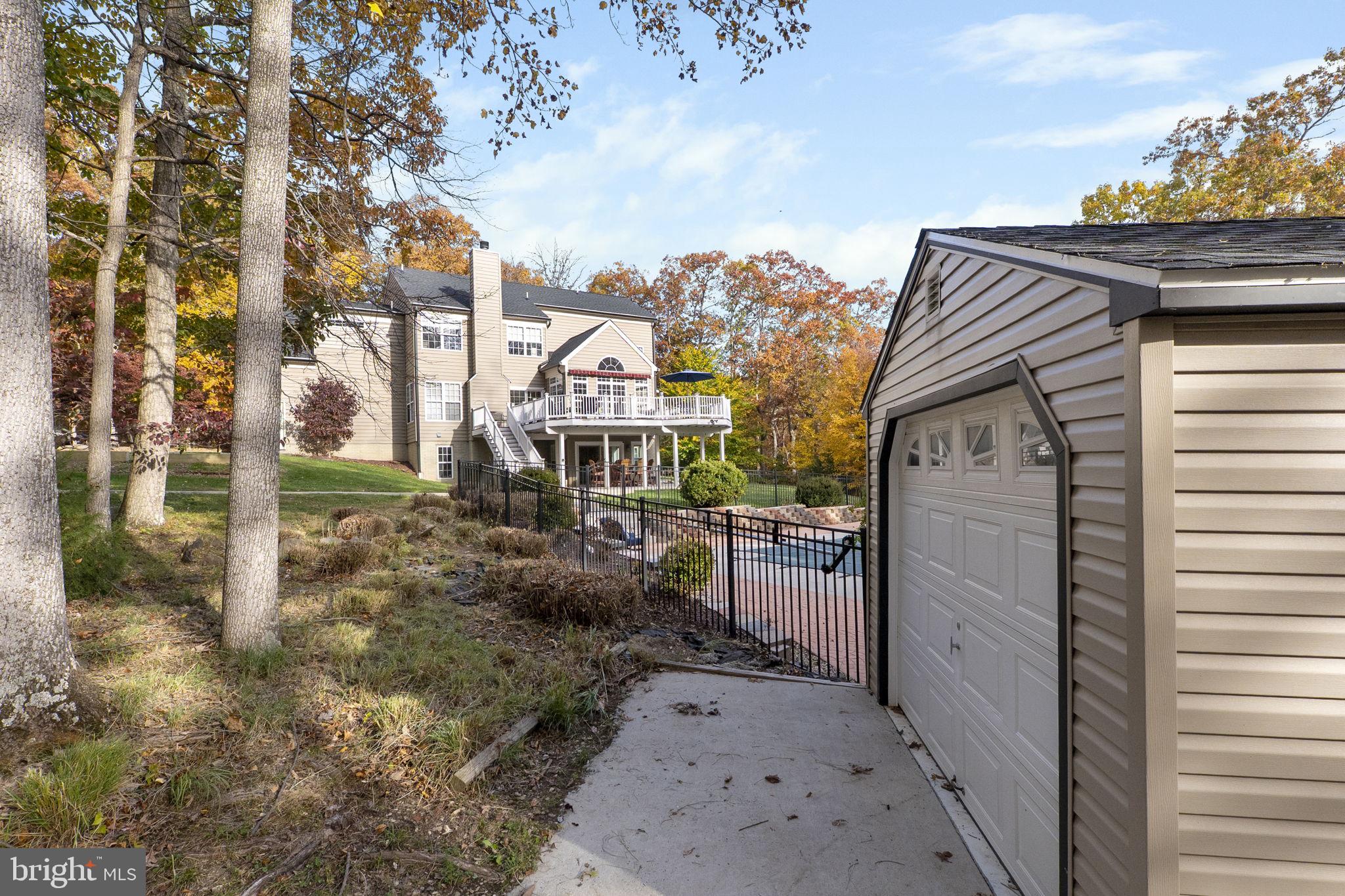 POTOMAC VISTAS - Residential