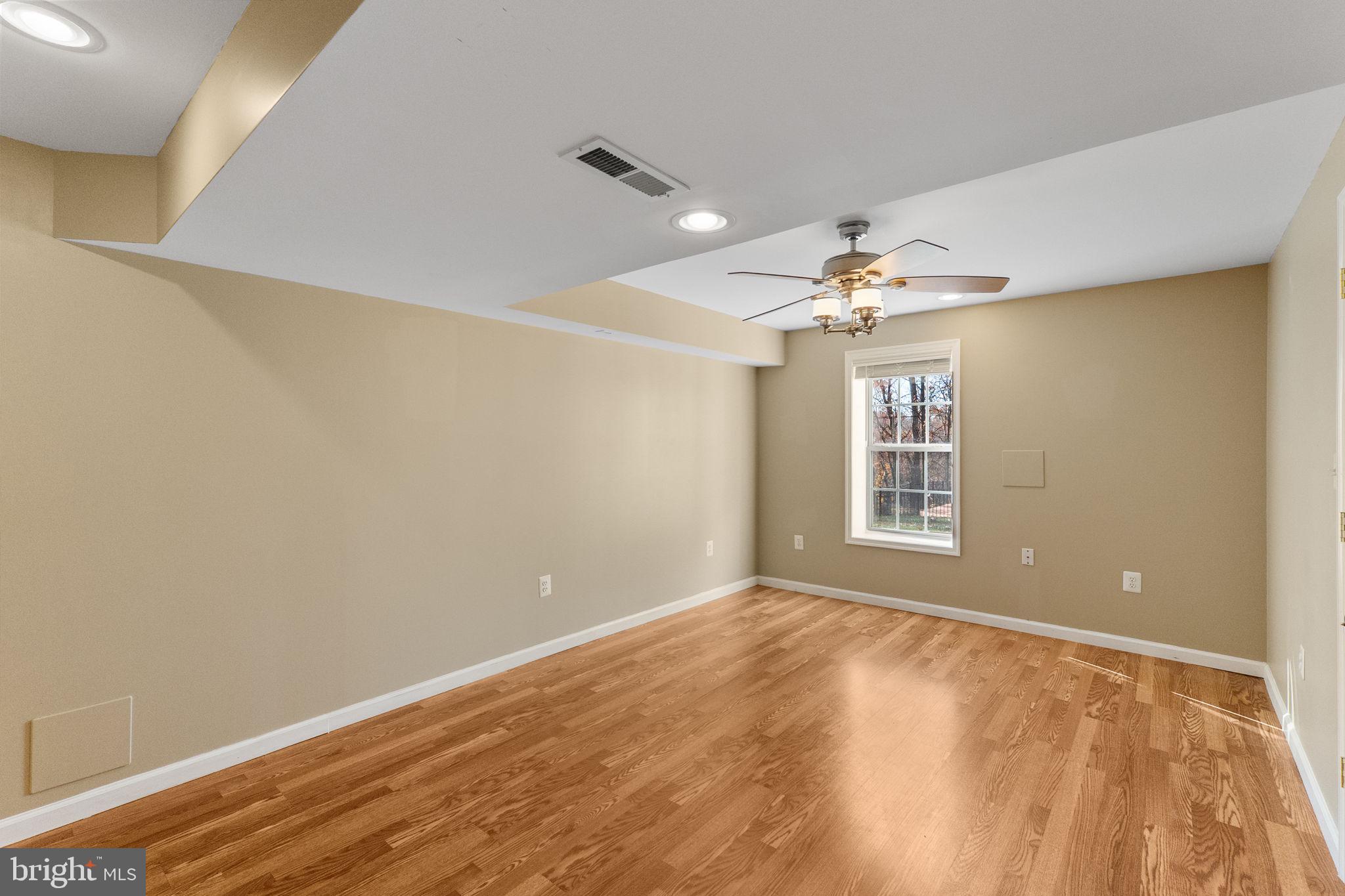 POTOMAC VISTAS - Residential