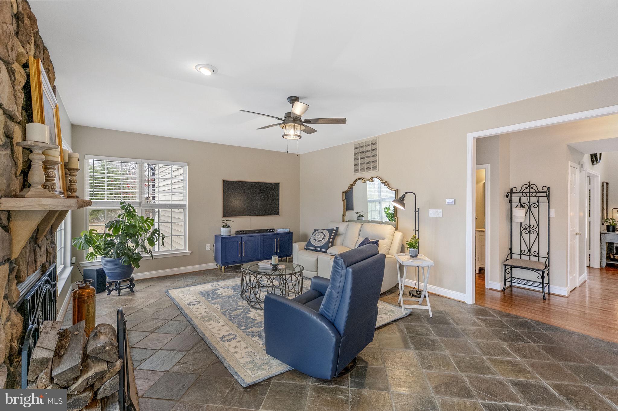 POTOMAC VISTAS - Residential