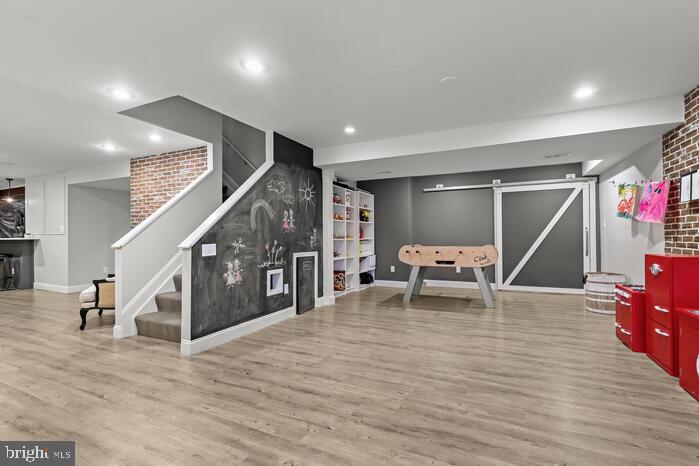 QUARRY LAKE - Residential Lease