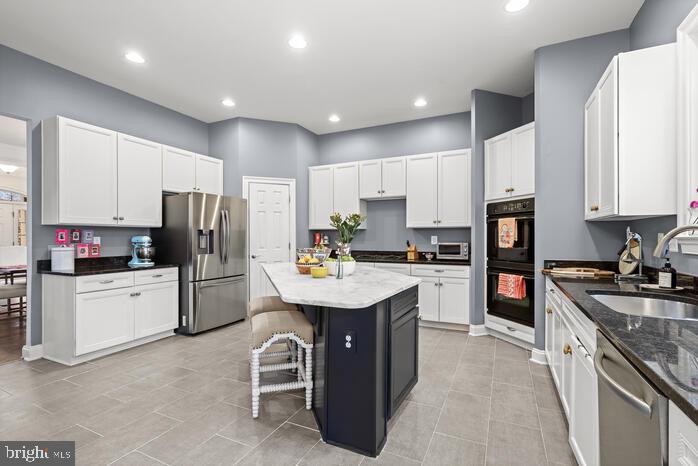 QUARRY LAKE - Residential Lease