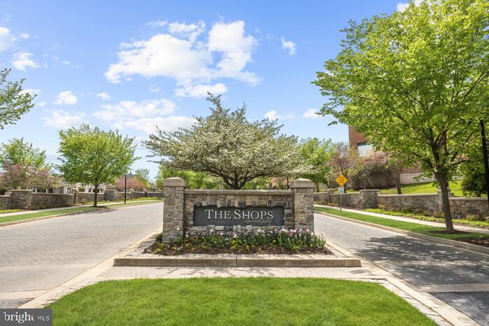 QUARRY LAKE - Residential Lease