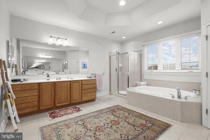 QUARRY LAKE - Residential Lease