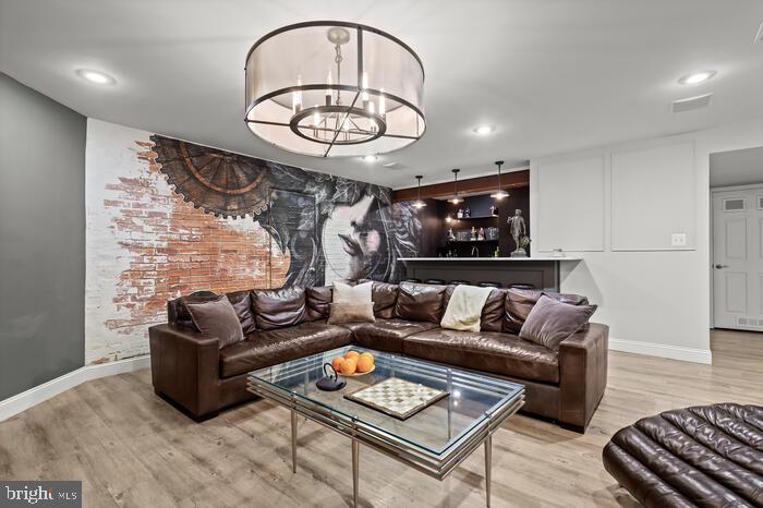 QUARRY LAKE - Residential Lease