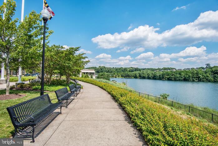 QUARRY LAKE - Residential Lease