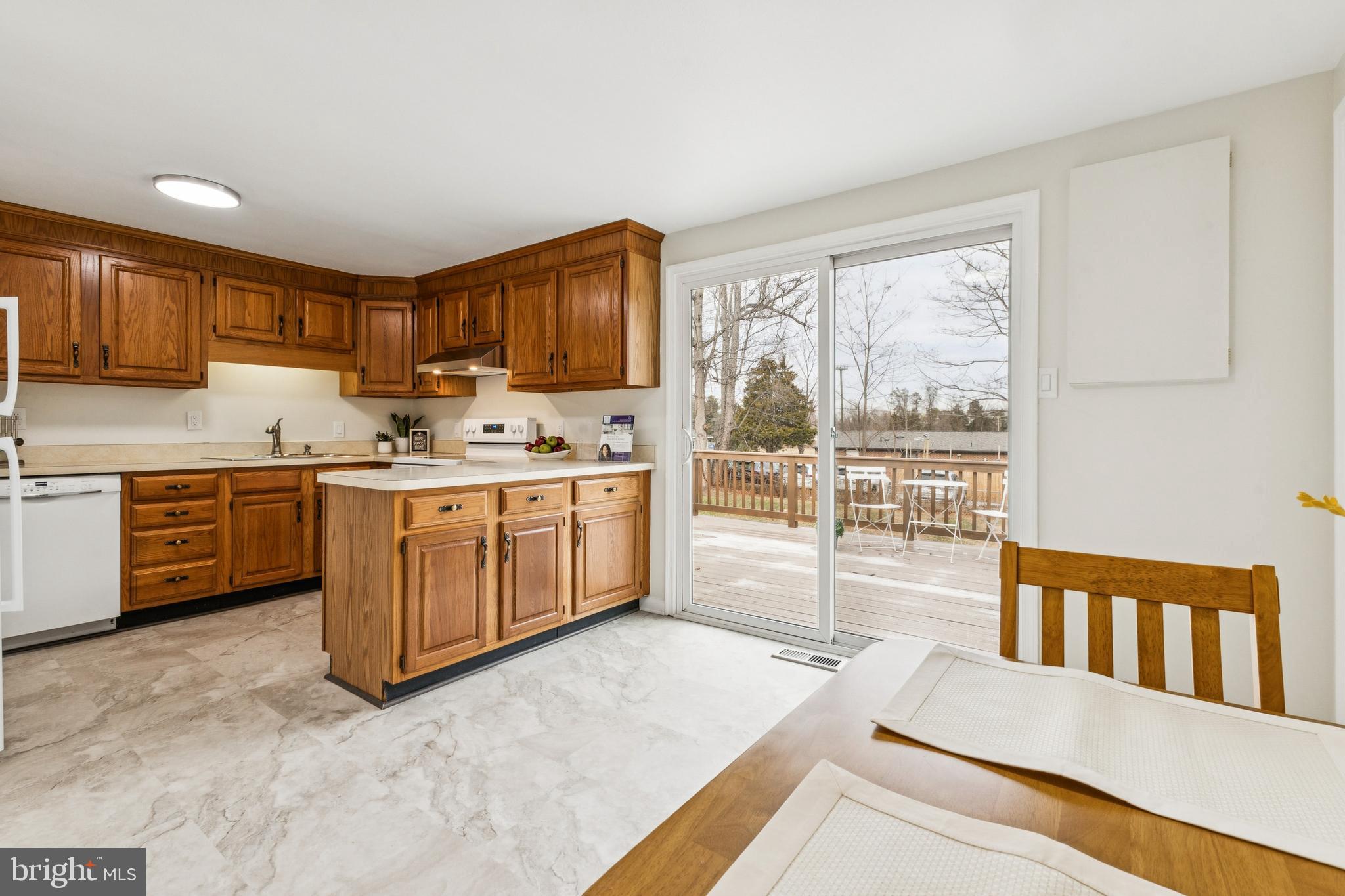 OAKRIDGE / COUNTRY RIDGE - Residential