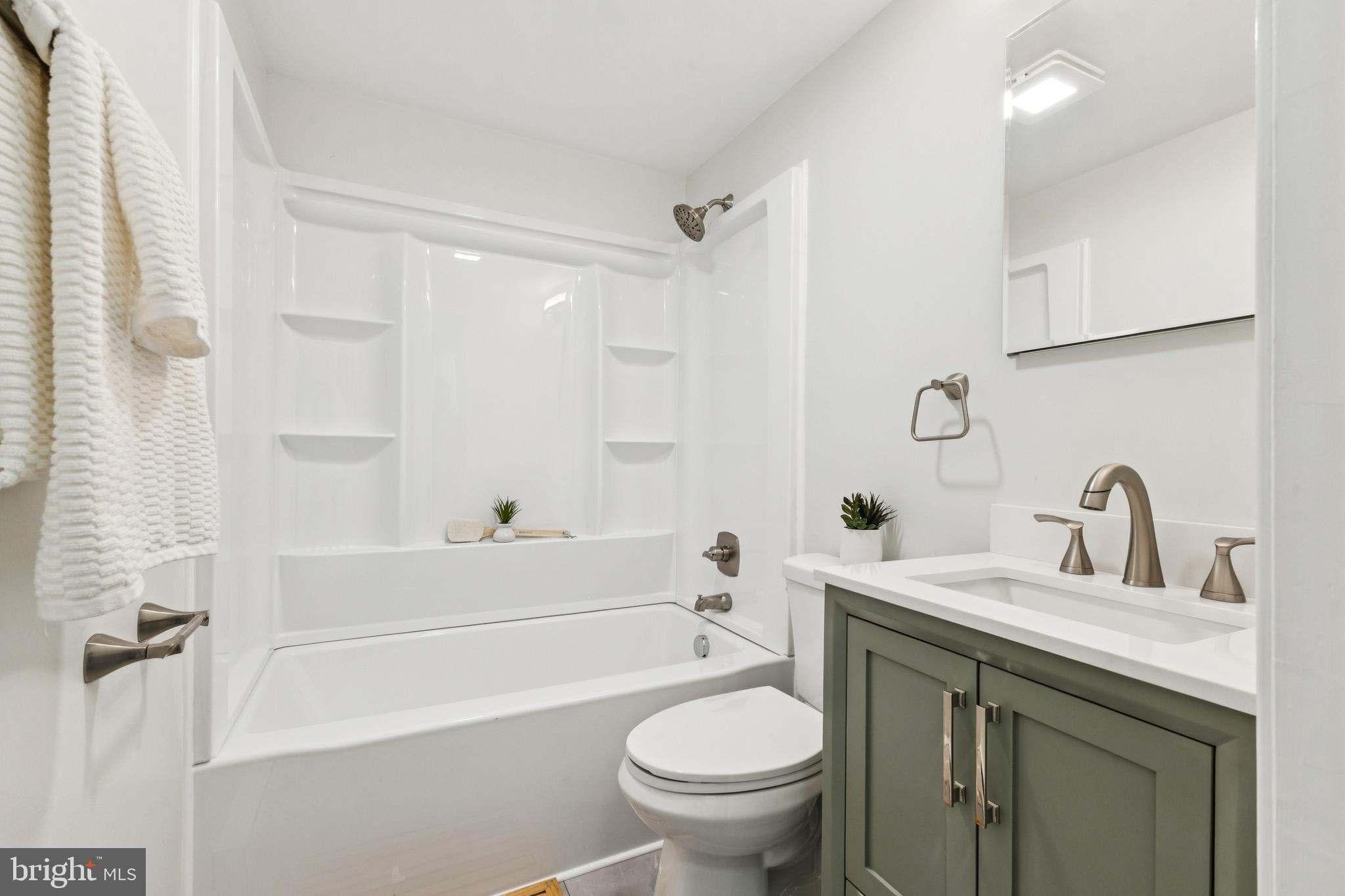 OAKRIDGE / COUNTRY RIDGE - Residential