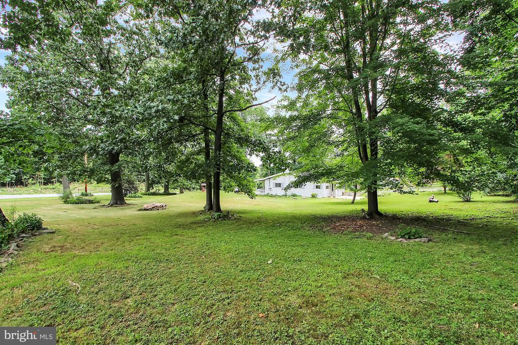 Photo of 1209 Jackson Square Road, SPRING GROVE, PA 17362 (MLS # PAYK2096514)