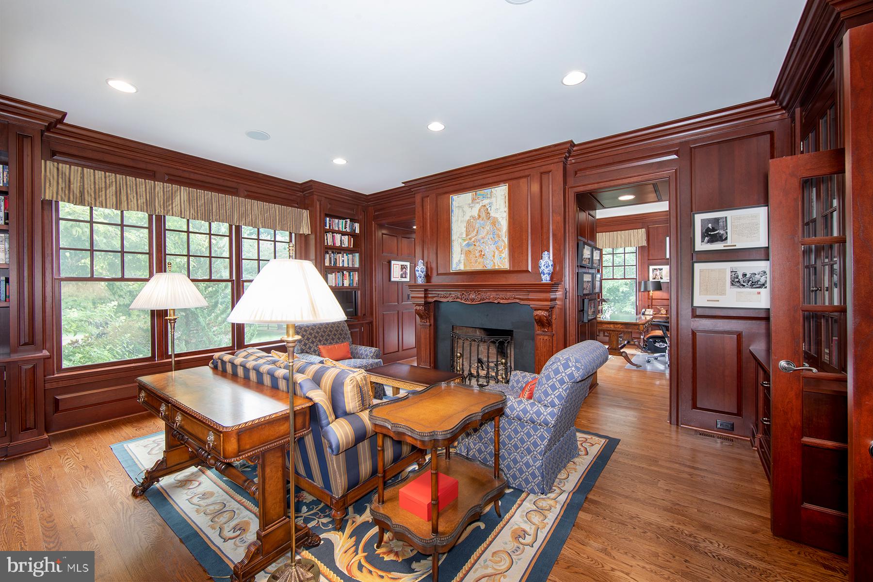 BUTTONWOOD FARMS - Residential