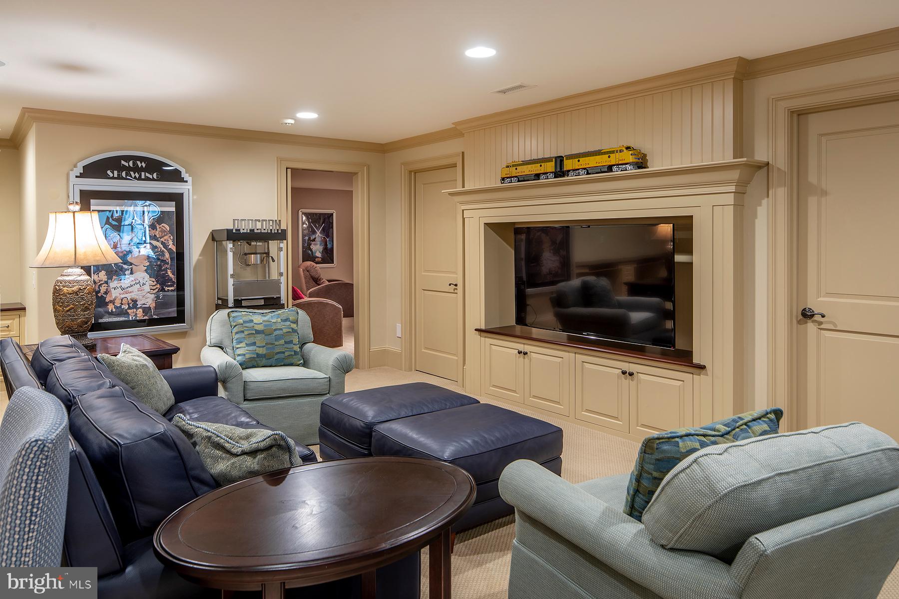 BUTTONWOOD FARMS - Residential