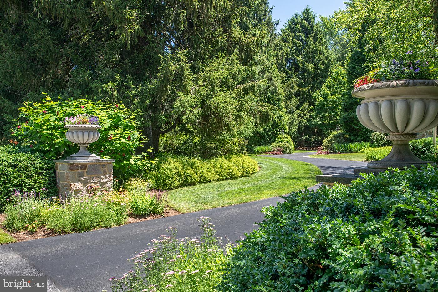 BUTTONWOOD FARMS - Residential