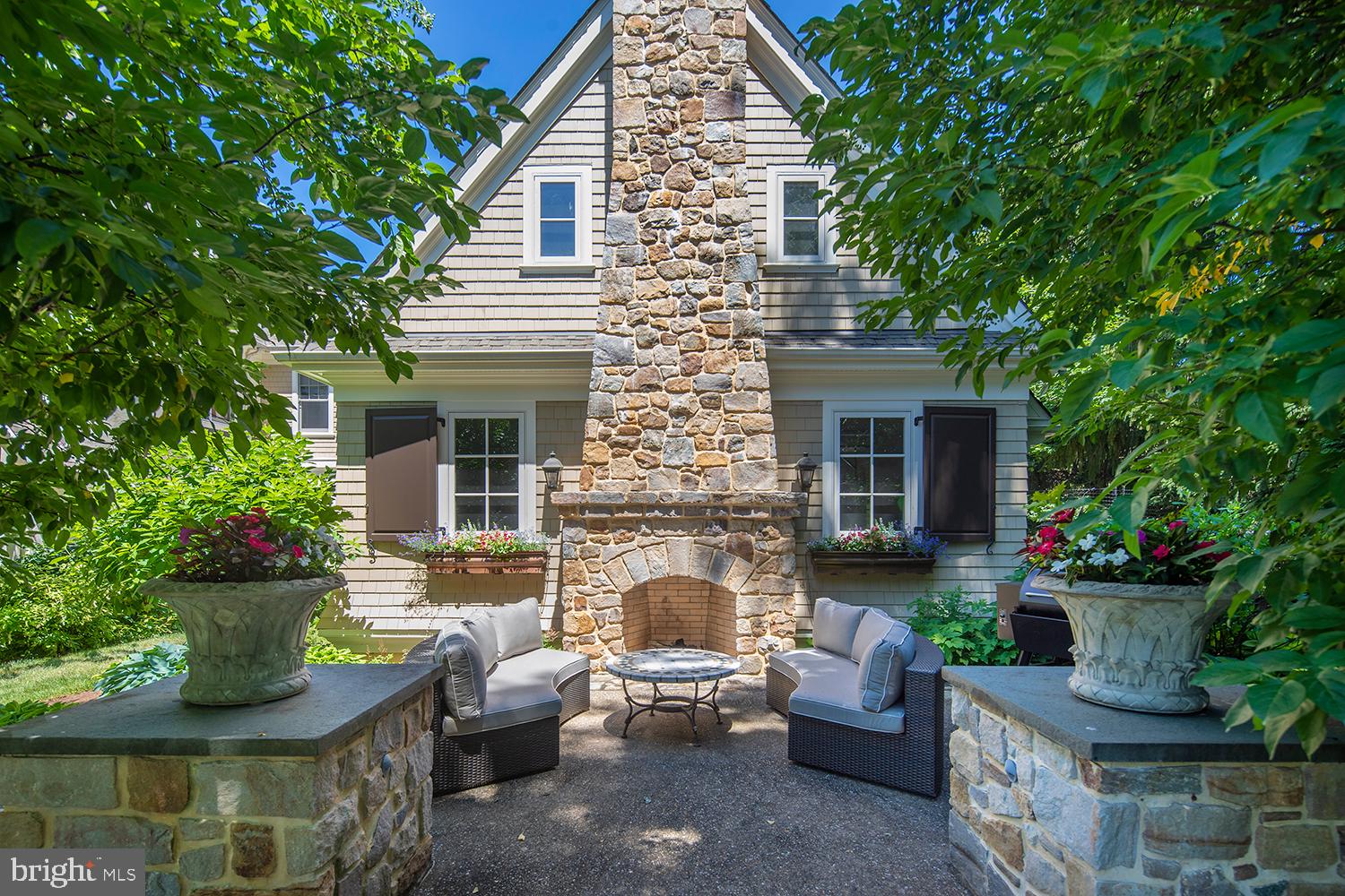 BUTTONWOOD FARMS - Residential