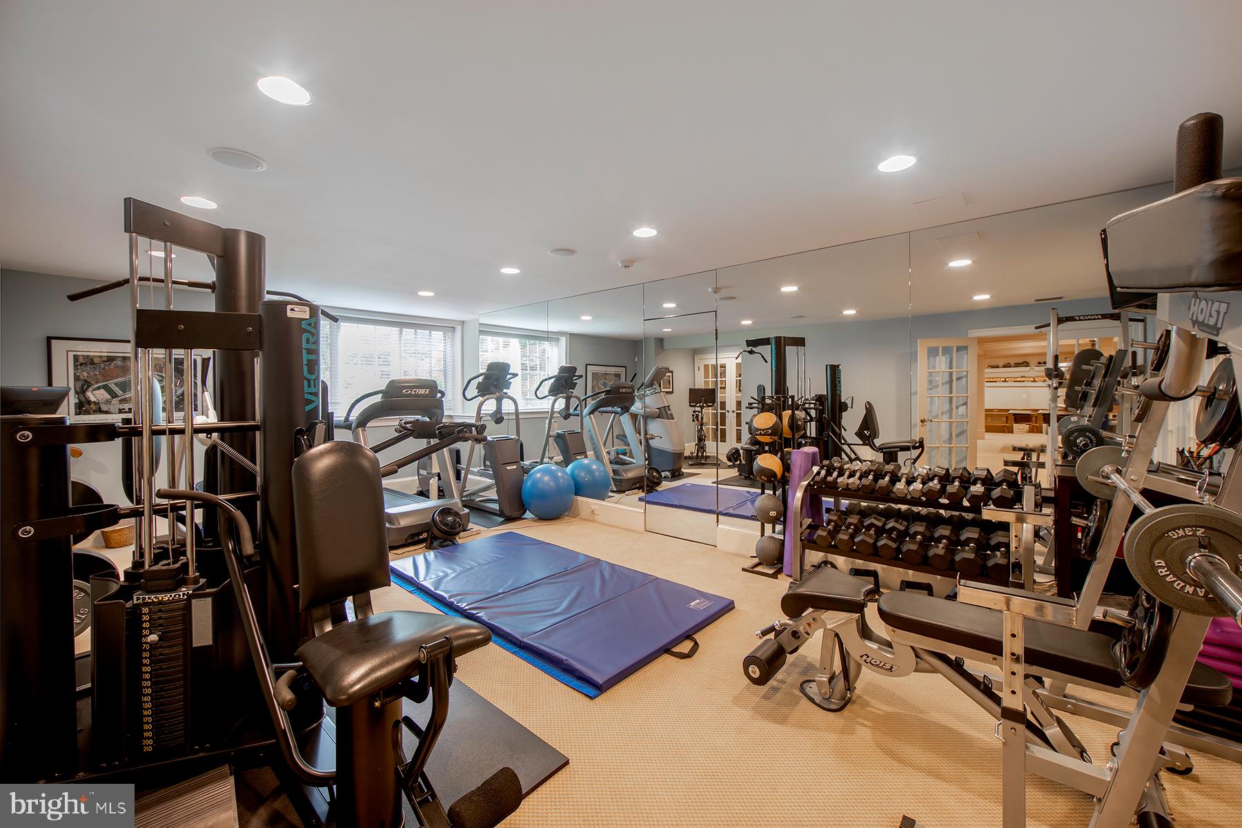 BUTTONWOOD FARMS - Residential