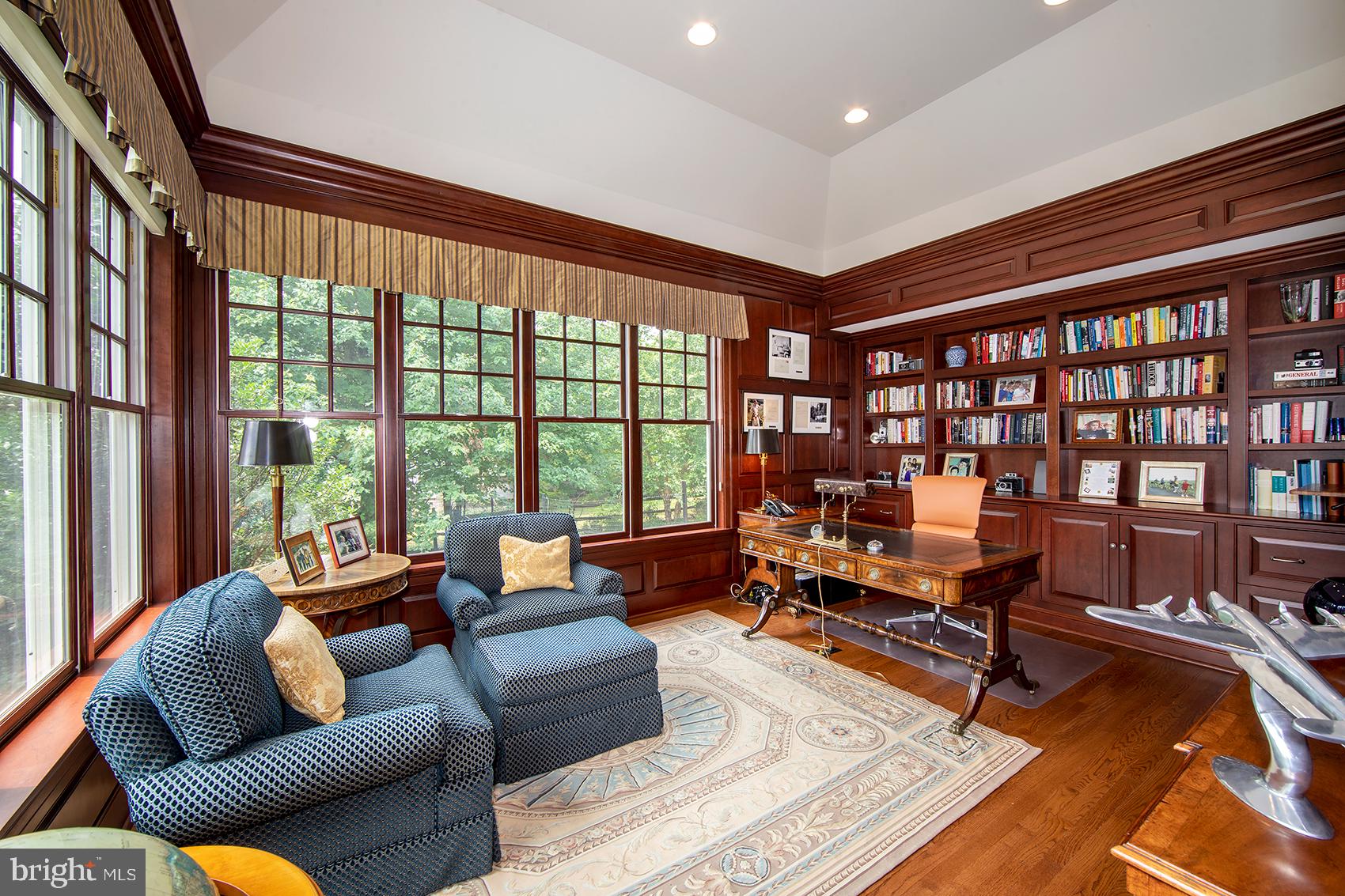 BUTTONWOOD FARMS - Residential