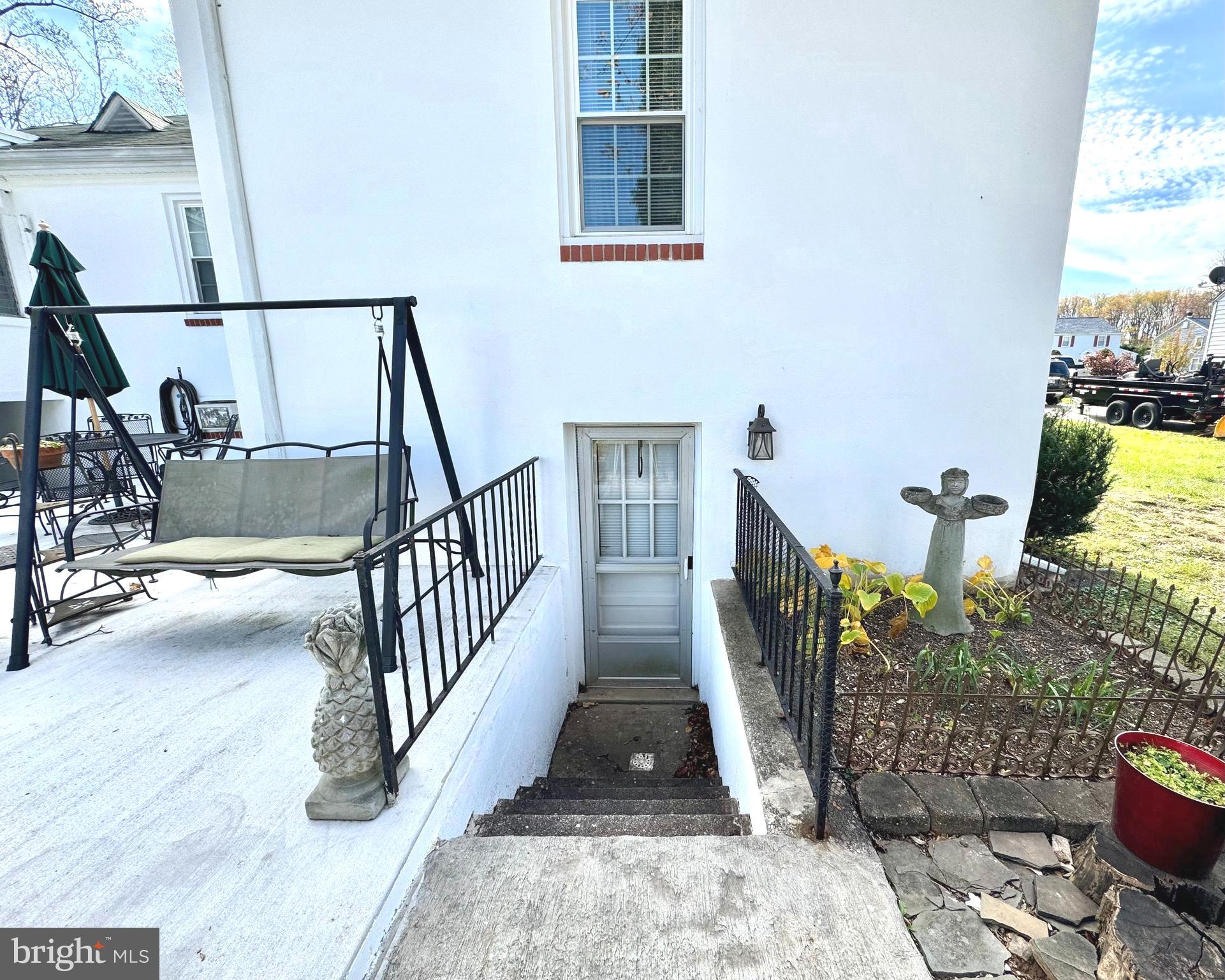 PIKESVILLE - Residential