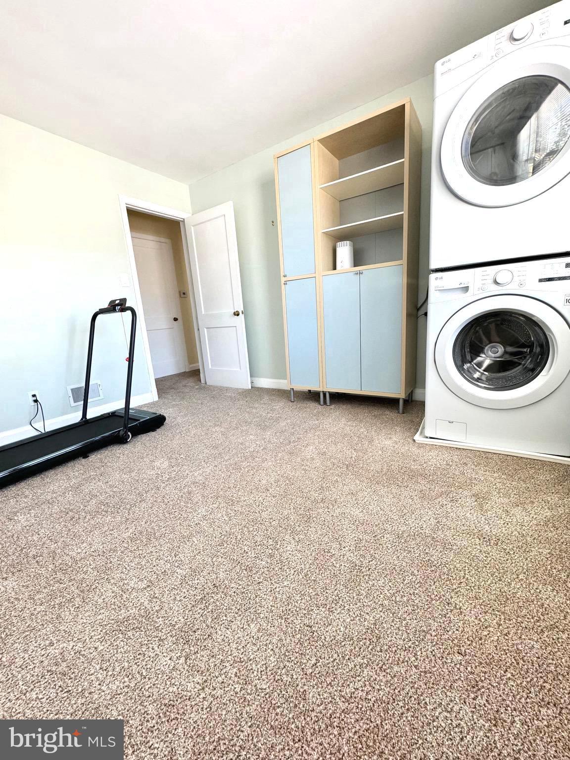 PIKESVILLE - Residential