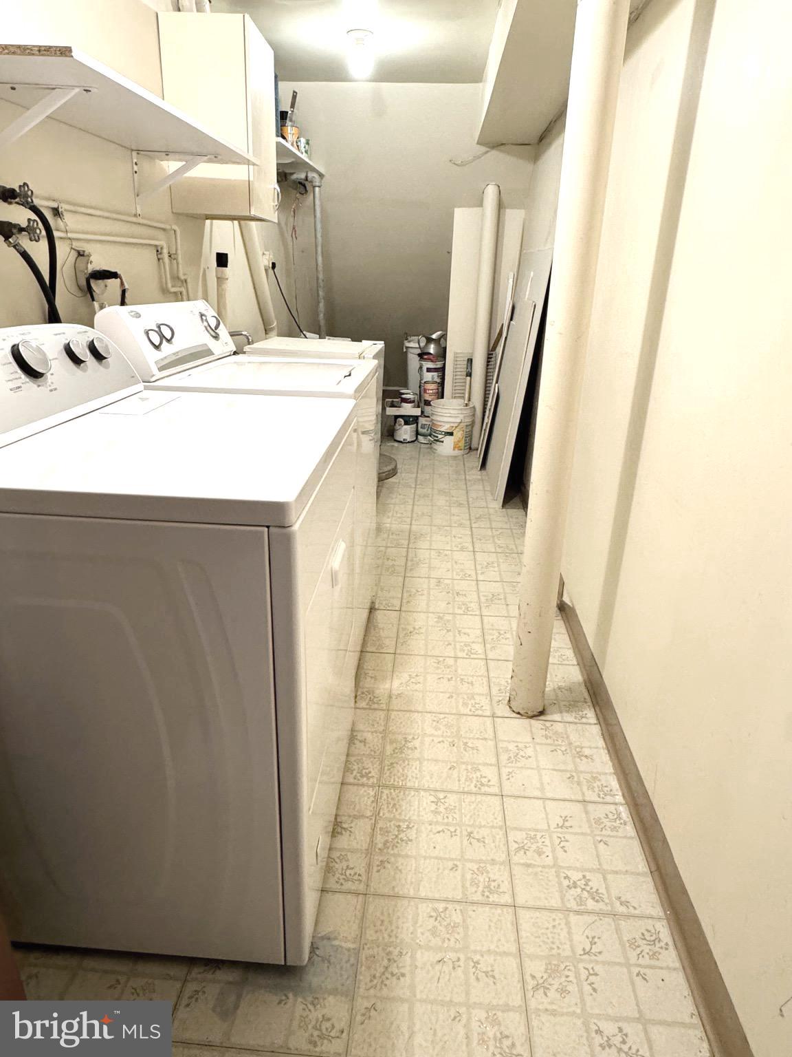 PIKESVILLE - Residential