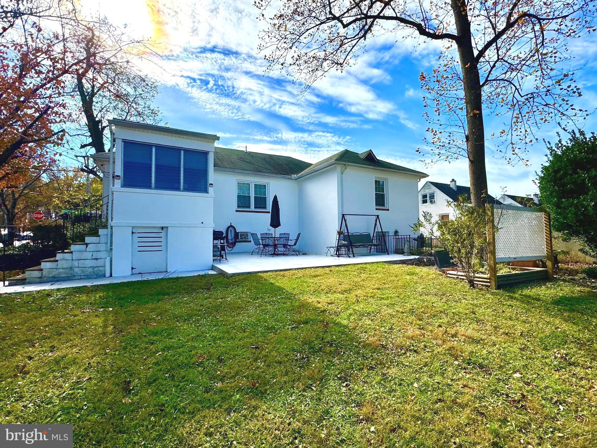 PIKESVILLE - Residential