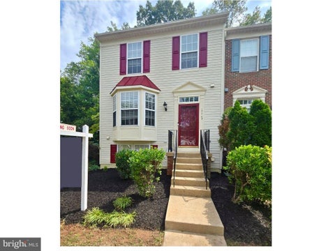 Photo of 15769 Viewpoint Circle, DUMFRIES, VA 22025 (MLS # VAPW2129722)
