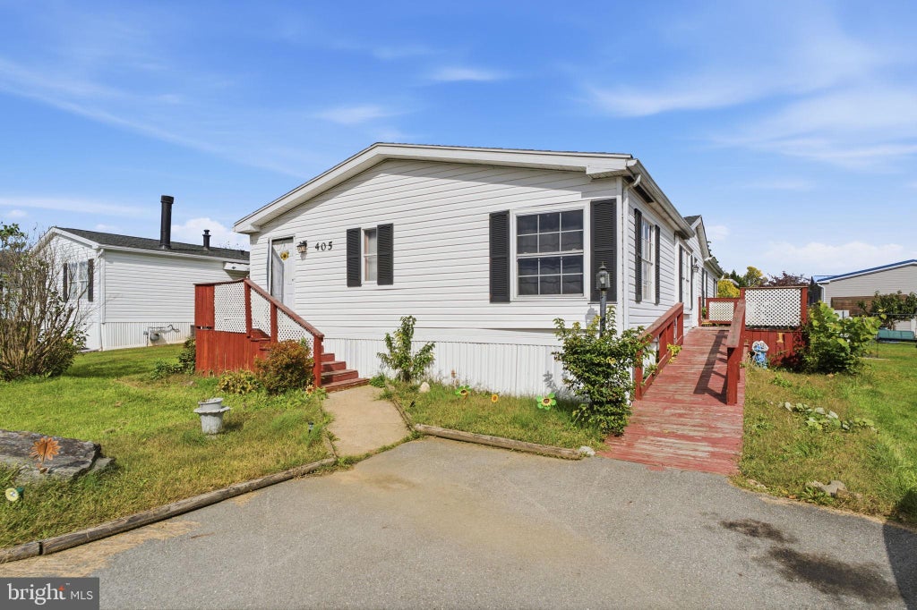 Photo of 405 Pheasant Ridge Circle, LANCASTER, PA 17603 (MLS # PALA2097204)