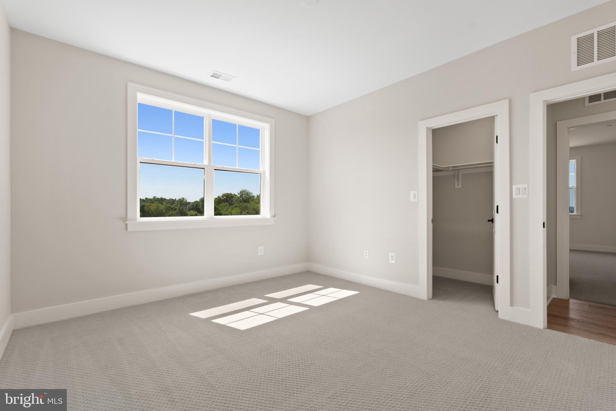 KNOB HILL ESTATES AT MADISON FIELDS - Residential