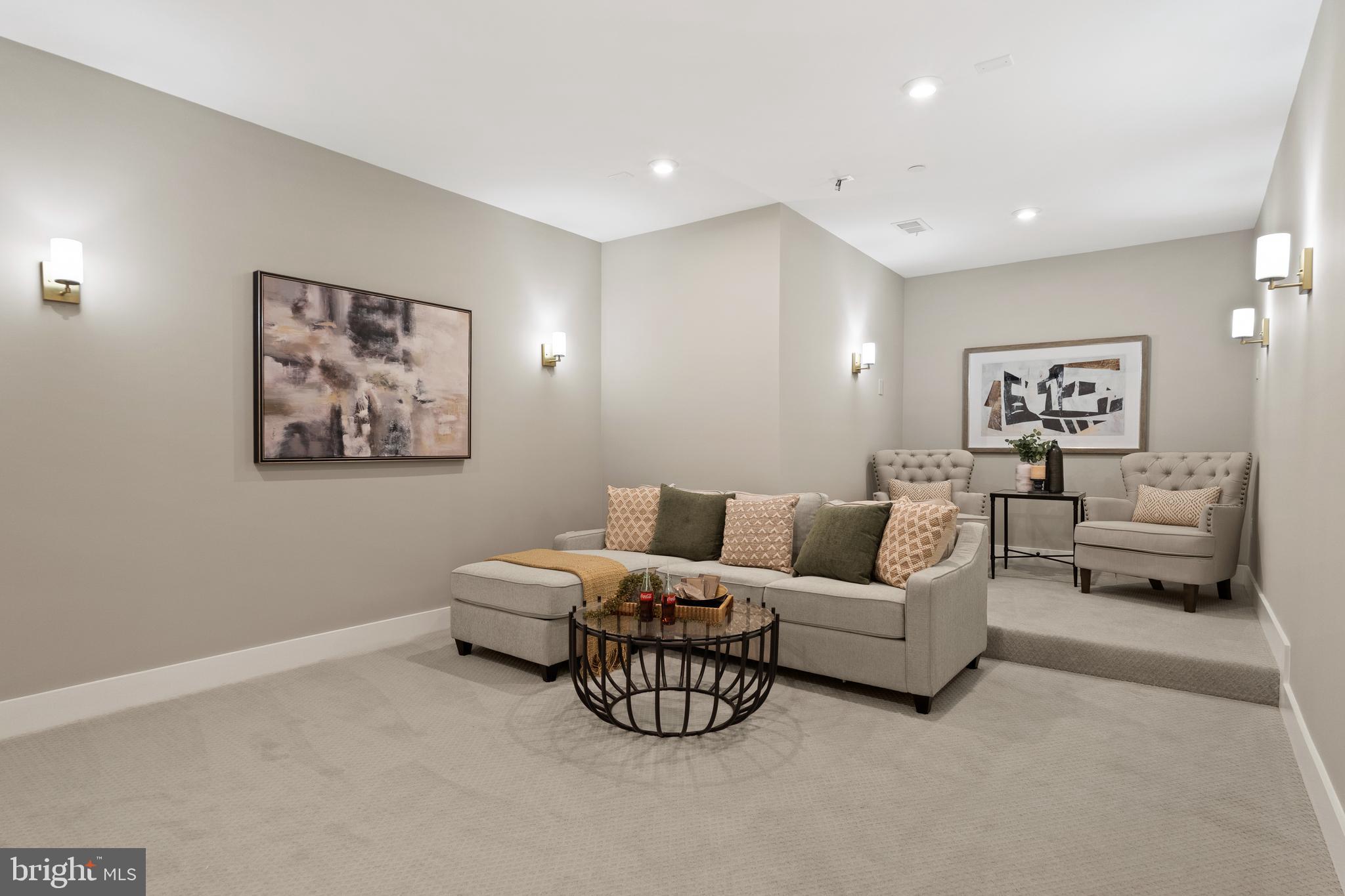 KNOB HILL ESTATES AT MADISON FIELDS - Residential