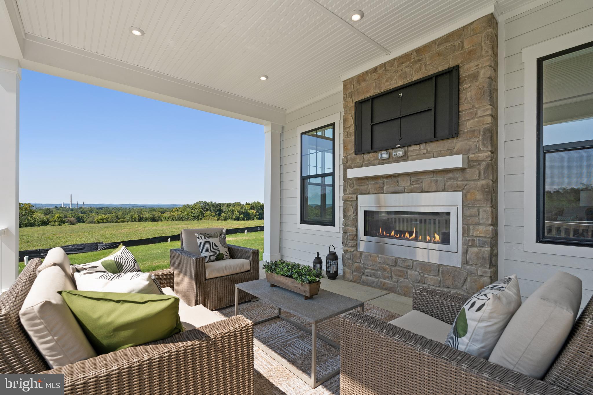 KNOB HILL ESTATES AT MADISON FIELDS - Residential