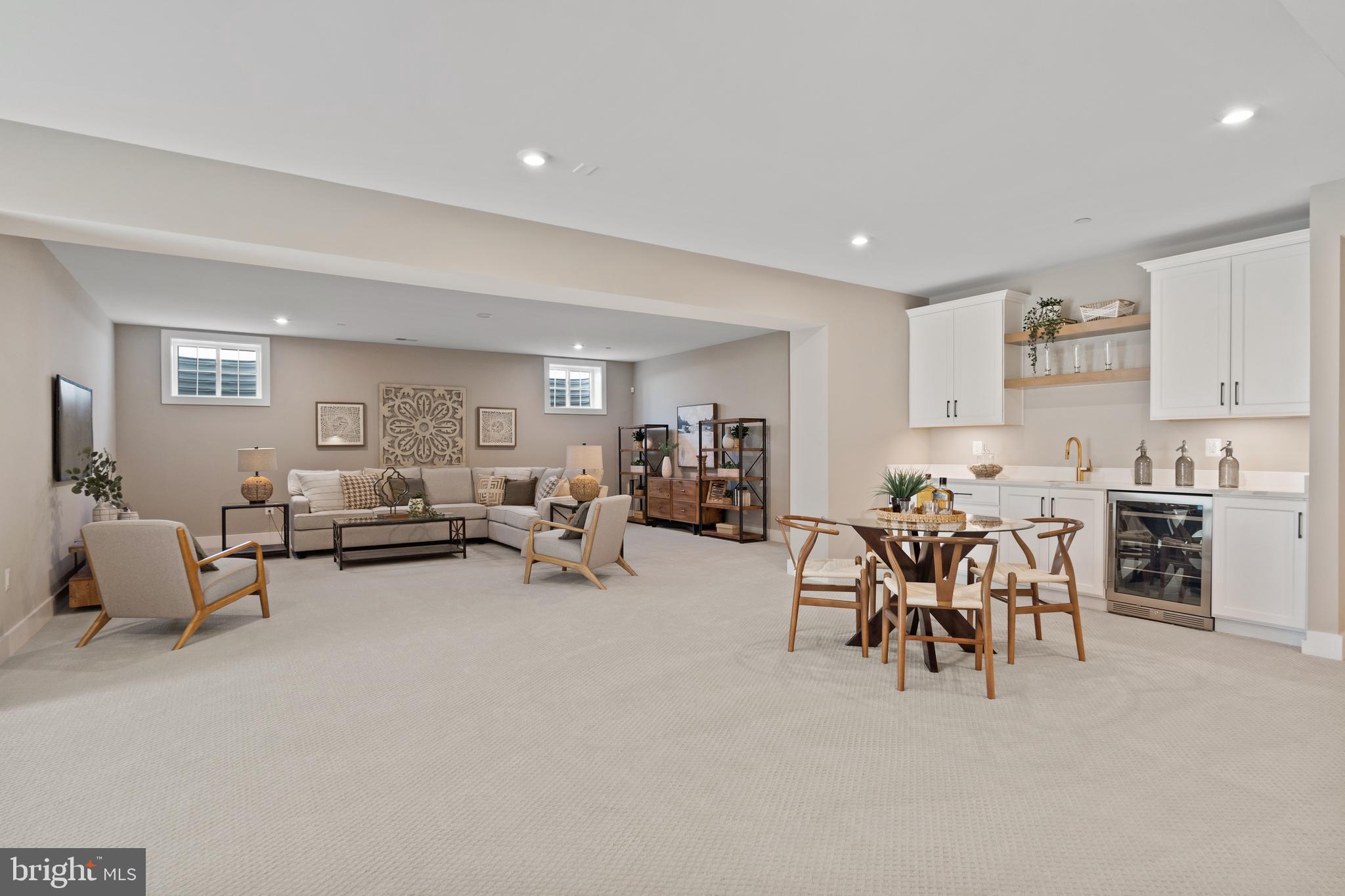 KNOB HILL ESTATES AT MADISON FIELDS - Residential