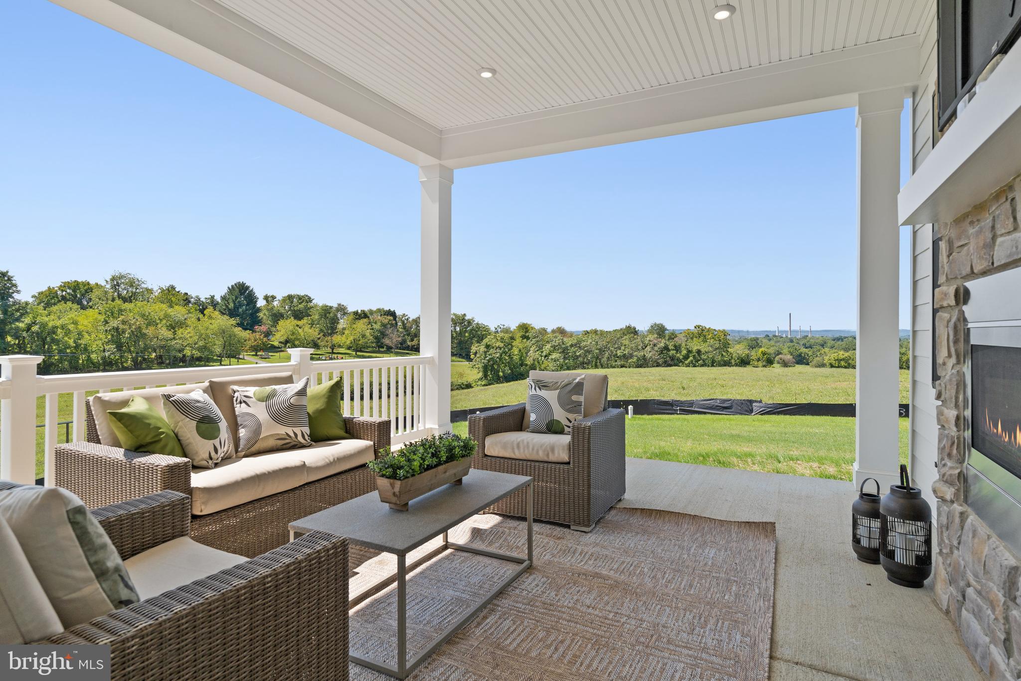 KNOB HILL ESTATES AT MADISON FIELDS - Residential