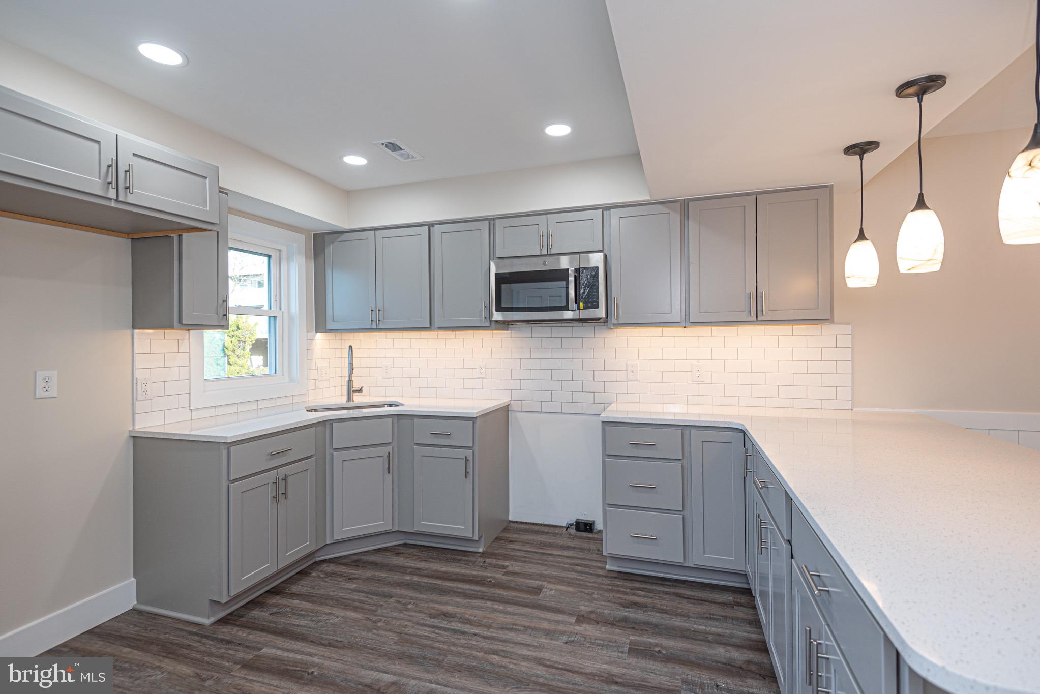 163 JAMESTOWN ROAD C