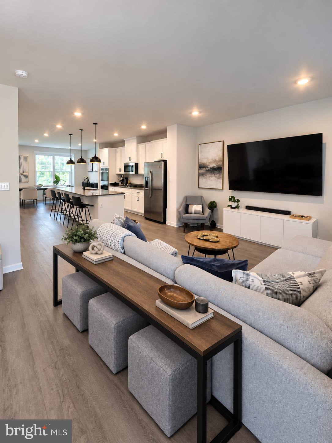 1118 DOVETAIL CIRCLE