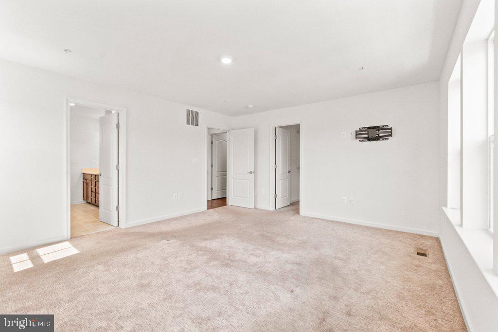 RIVERWALK AT CROFTON - Residential